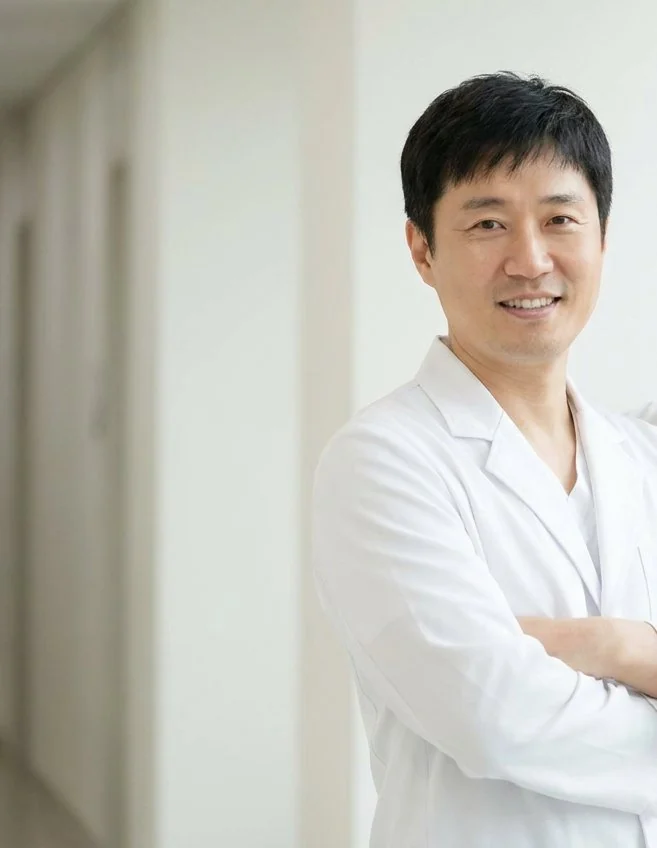 담당 원장 프로필 (연출 이미지)